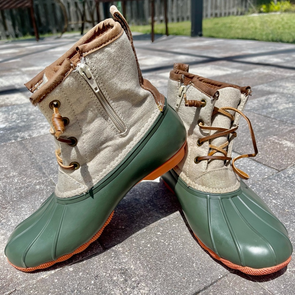 3M Thinsulate water resistant impermeable snow/rain boots Women’s size 8